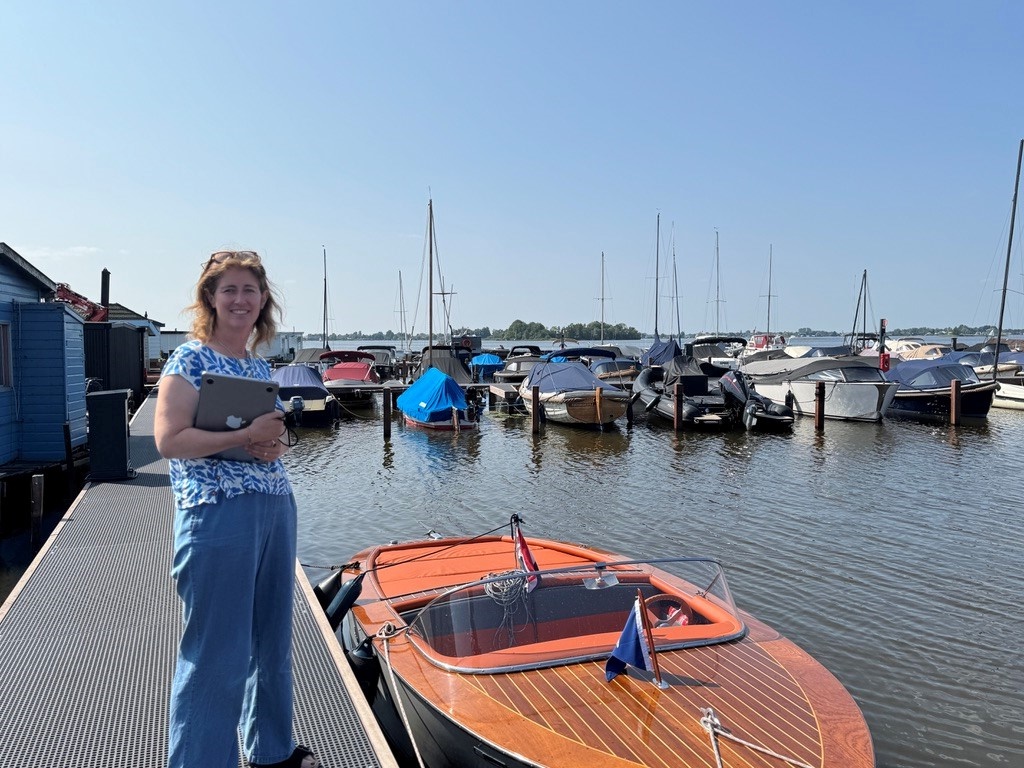 Haven De Uitkijk baggert als eerste met subsidie